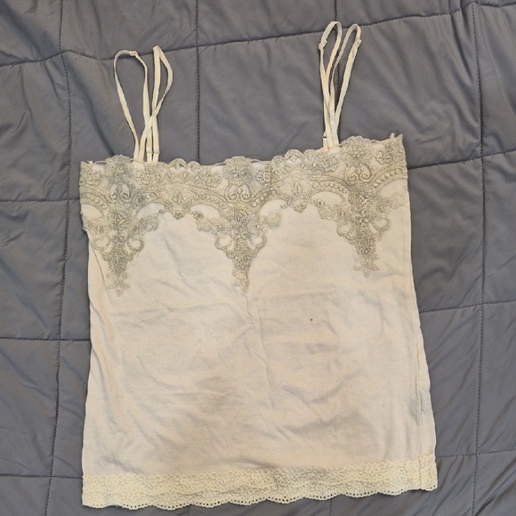 GEGRGE Tops - Gegrge Cream Camisole with Silver Lace Trim